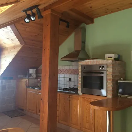 Apartament Prst 1 *